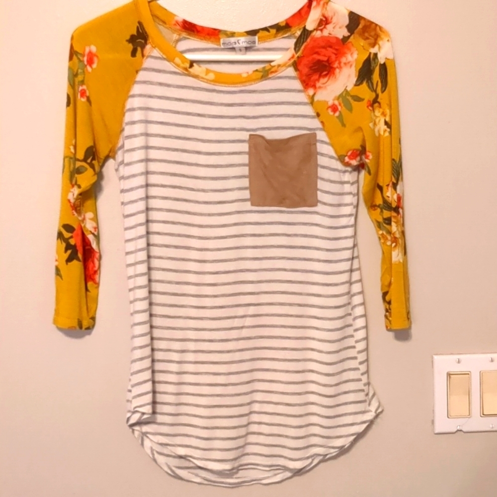Mixed pattern top